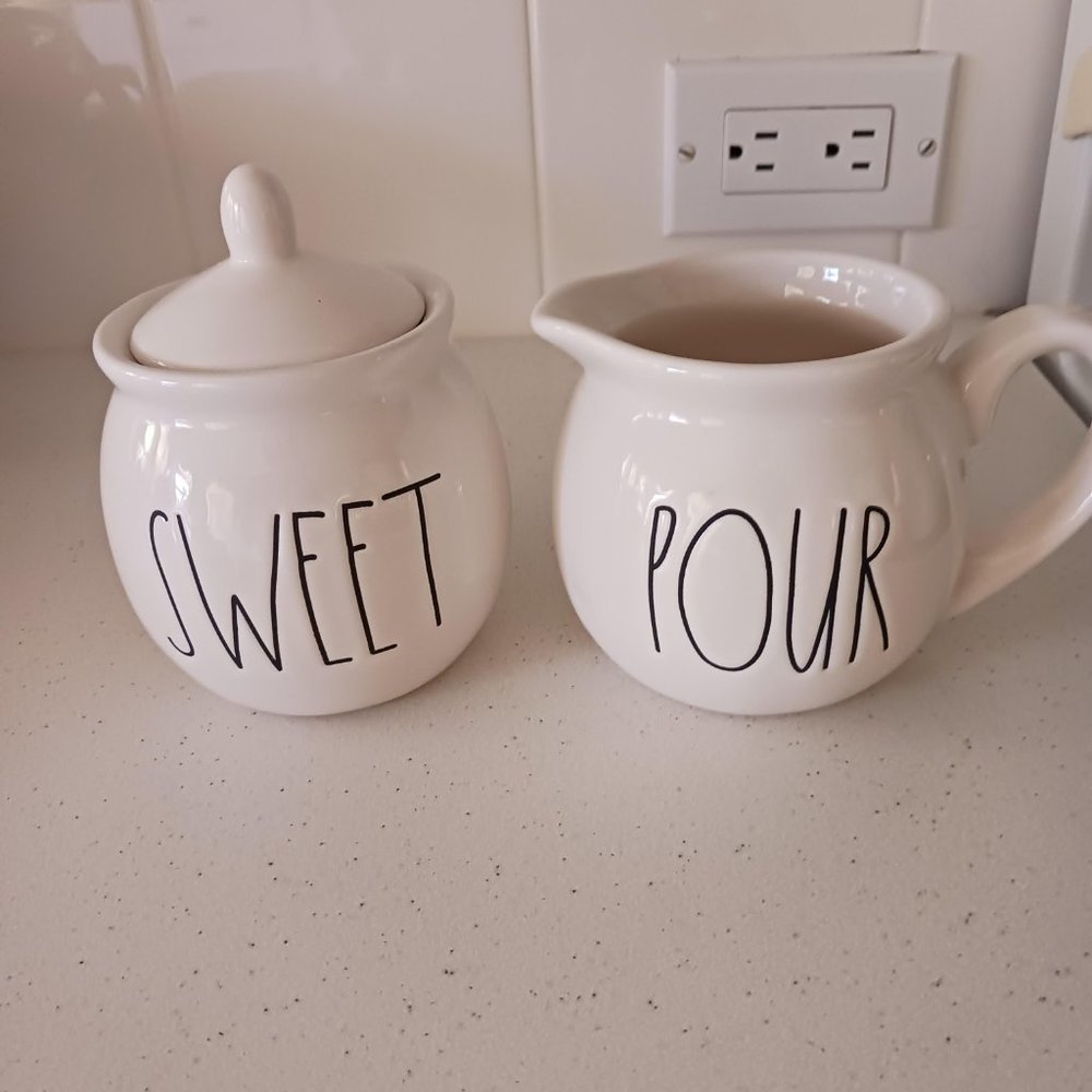 Rae Dunn Sweet & Pour set